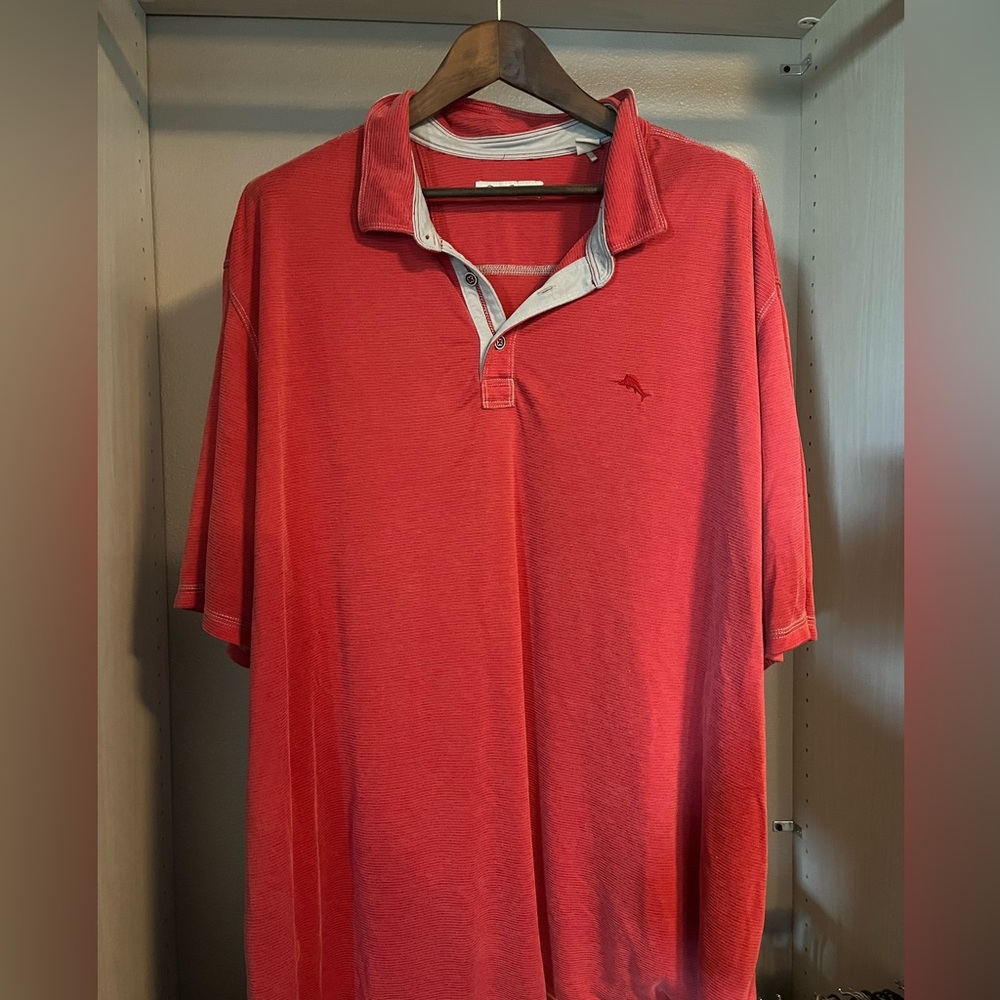 Tommy Bahamas men’s tee shirt.